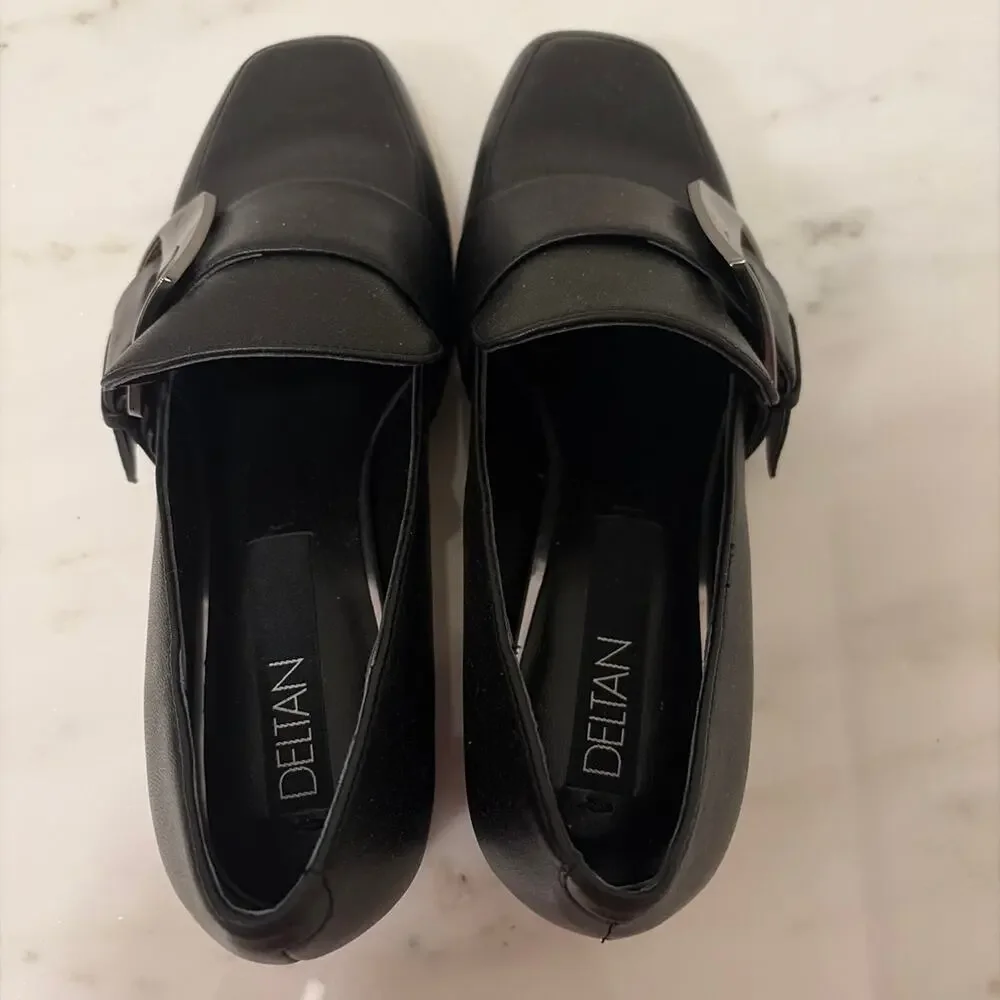 Deltan Veronica Black Leather Block Heel Pump